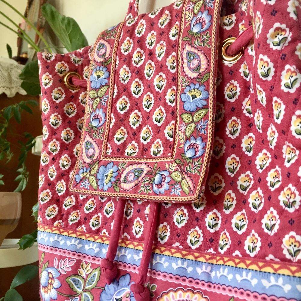🌸Quilted Backpack - Picture 3 of 12